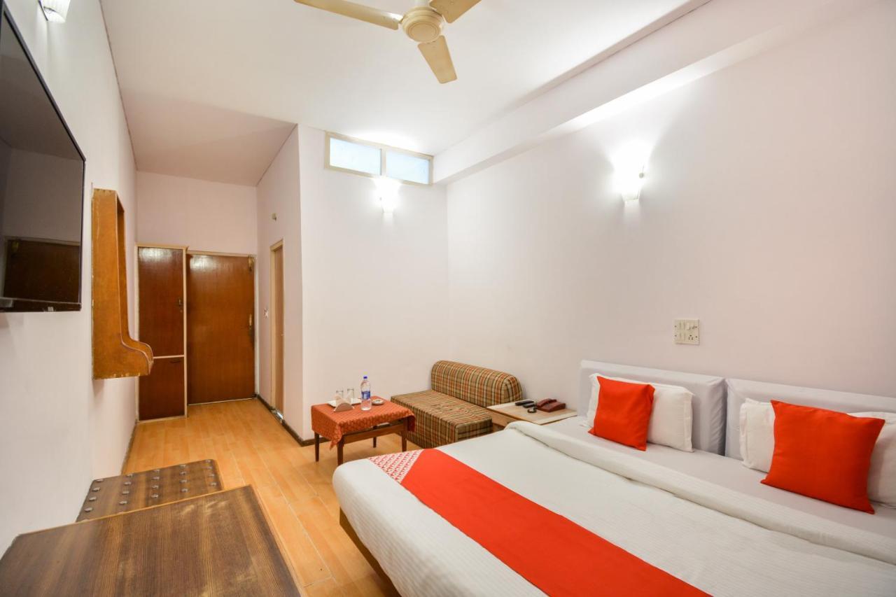 Oyo 46616 Hotel Abhinandan Jind Экстерьер фото