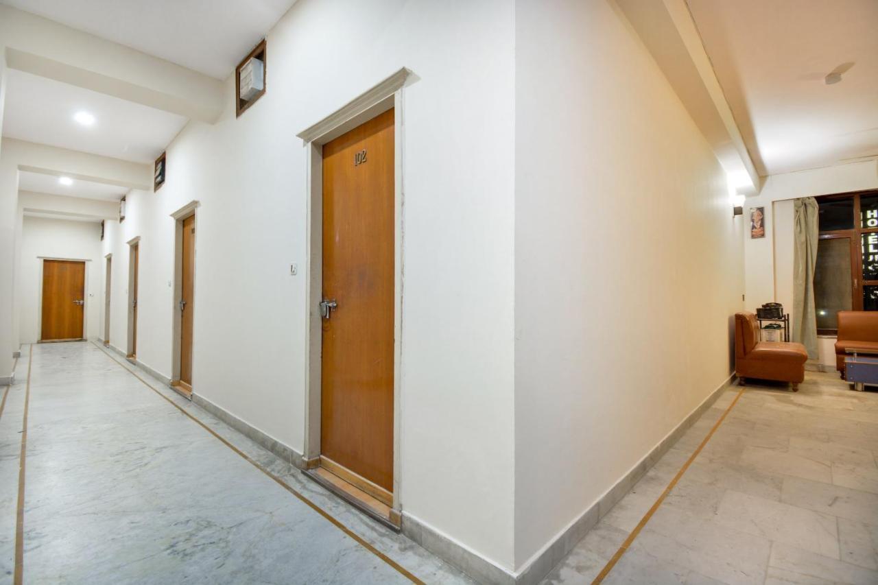 Oyo 46616 Hotel Abhinandan Jind Экстерьер фото