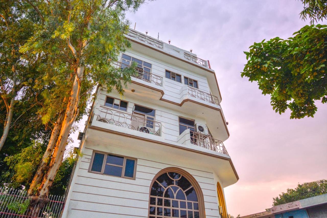 Oyo 46616 Hotel Abhinandan Jind Экстерьер фото